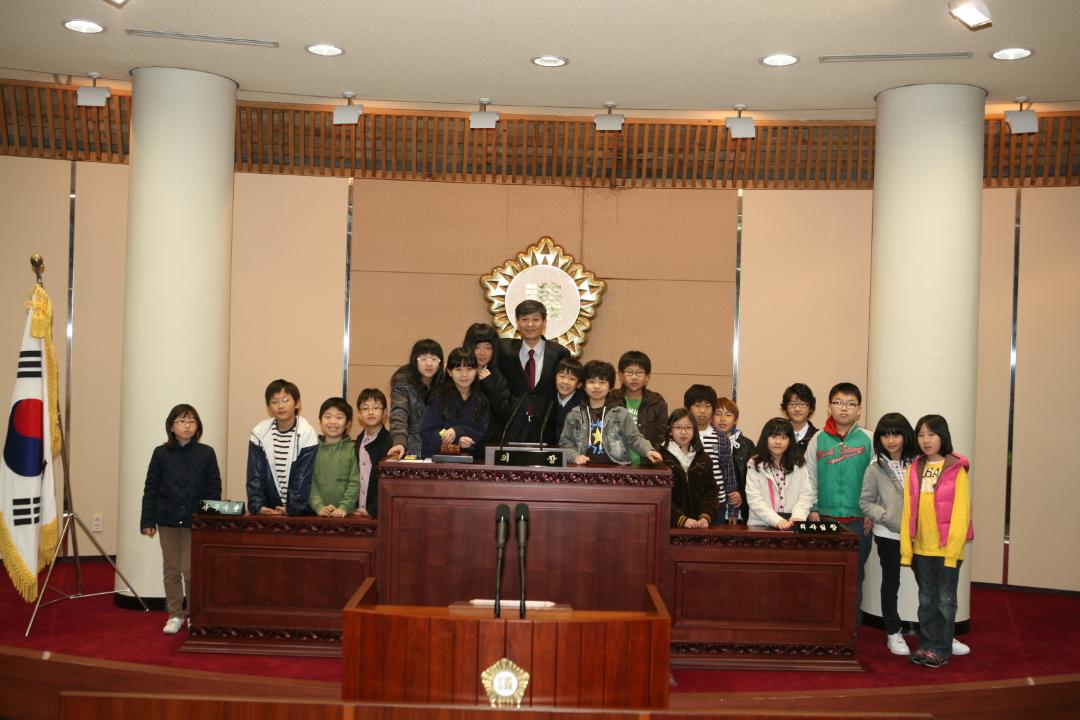 [5대]고봉초등학교 어린이임원 의회견학(2010.4.8)