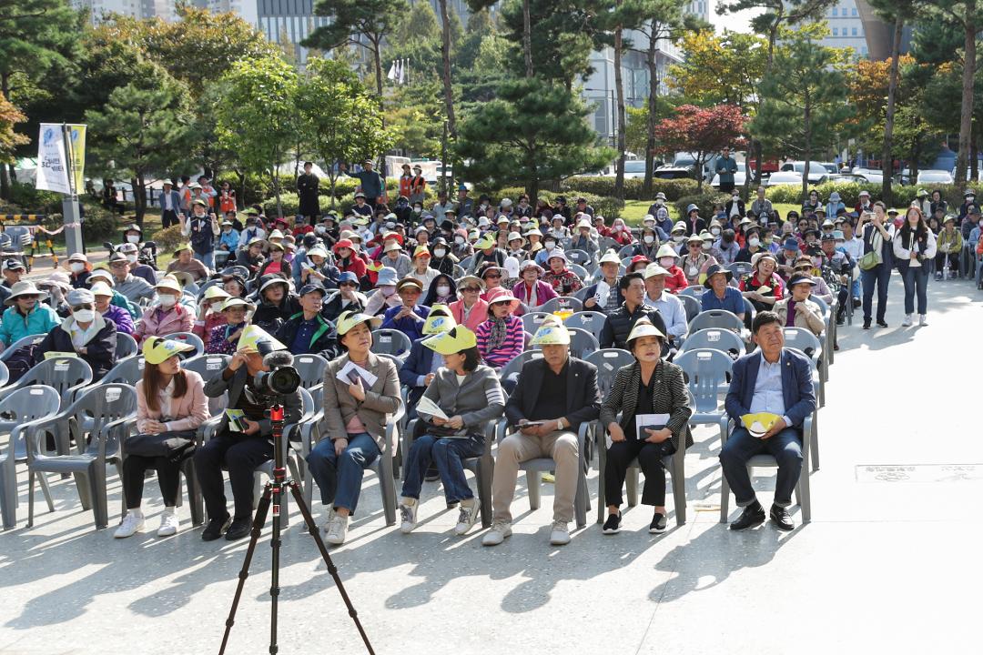 '20231012_[9대]제27회 노인의 날 축제' 게시글의 사진(11) '조현숙 2.jpg'