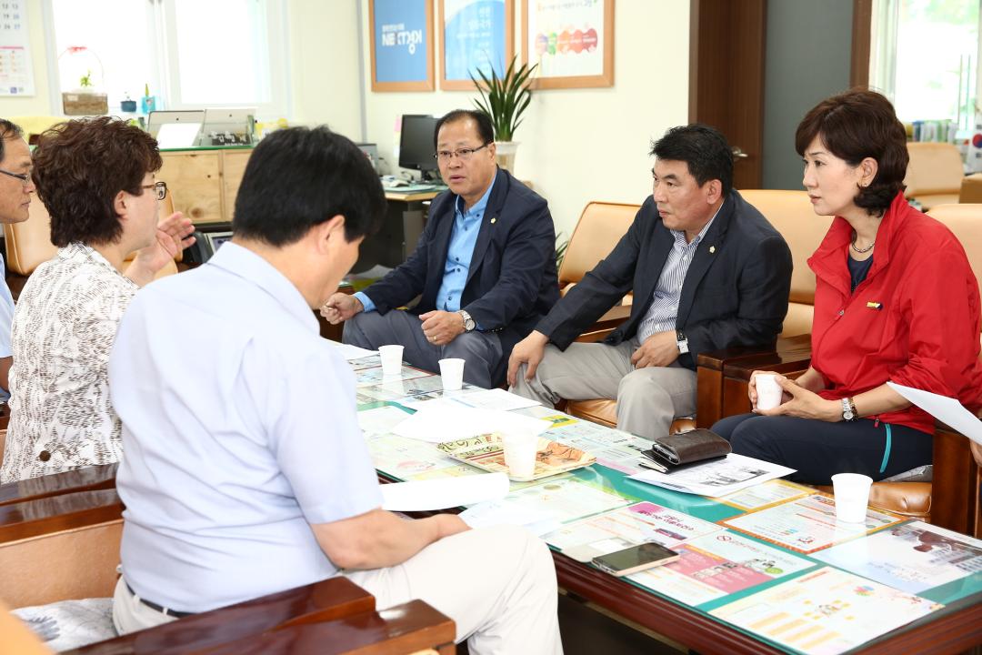 '20150608_[7대]덕양구보건소 MERS대책 상황실 방문 격려' 게시글의 사진(3) '20150608_[7대]덕양구보건소 MERS대책 상황실 방문 격려_006.jpg'