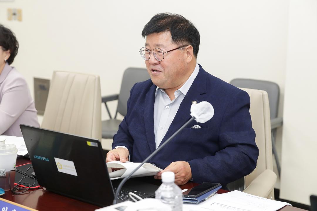 '20241007_[9대]제289회 고양특례시의회 임시회_건설교통위원회' 게시글의 사진(26) '임홍열 (2).jpg'