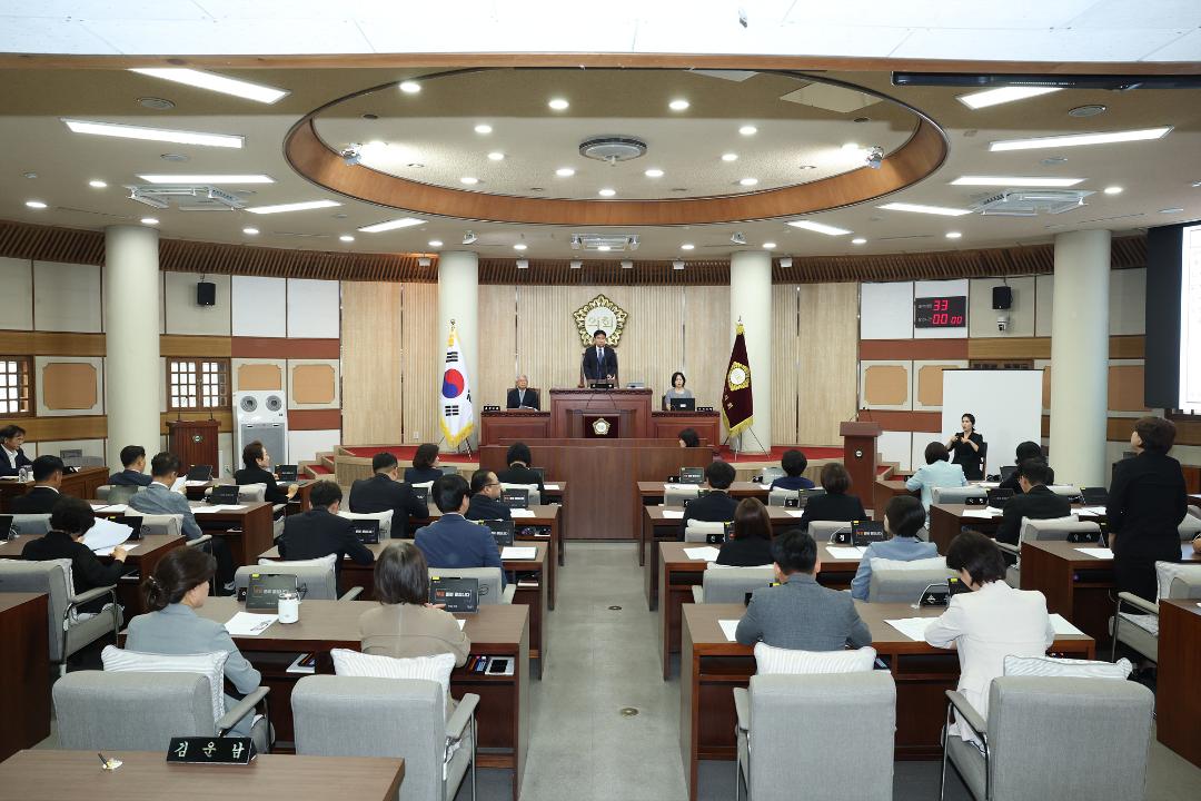 '20250609_[9대]제295회 고양특례시의회 제1차 정례회 제1차 본회의' 게시글의 사진(1) '1.jpg'