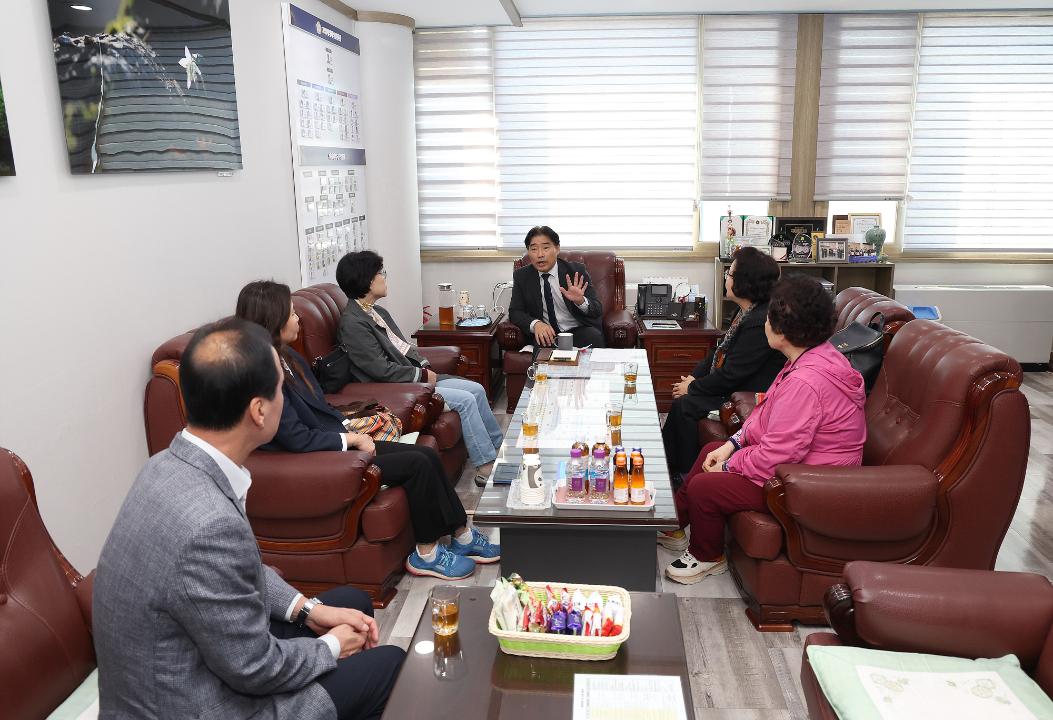 '20251015_[9대]일산3동 주민자치회 표창패 수여식' 게시글의 사진(1) '1.jpg'