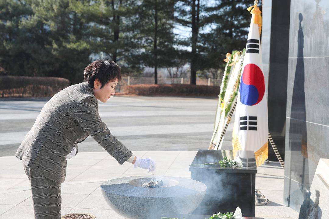 '20250102_[9대]신년 현충탑 참배' 게시글의 사진(28) '김수진 (2).jpg'