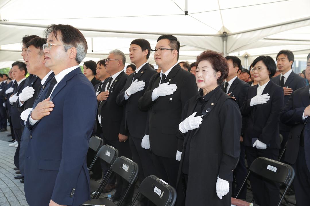 '20240606_[9대]제69회 현충일 추념식' 게시글의 사진(17) '20240606_[9대]제69회 현충일 추념식_013.jpg'