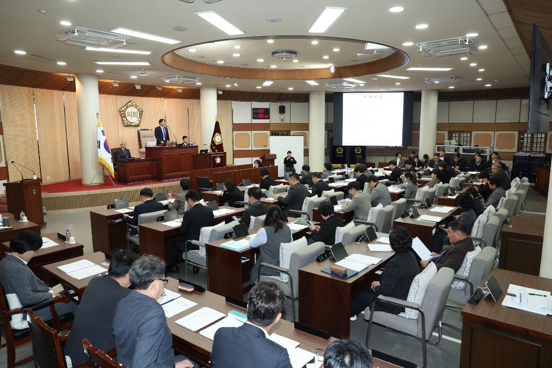 '20251216_[9대]제300회 고양특례시의회 임시회 제1차 본회의' 게시글의 사진(1) '1.jpg'