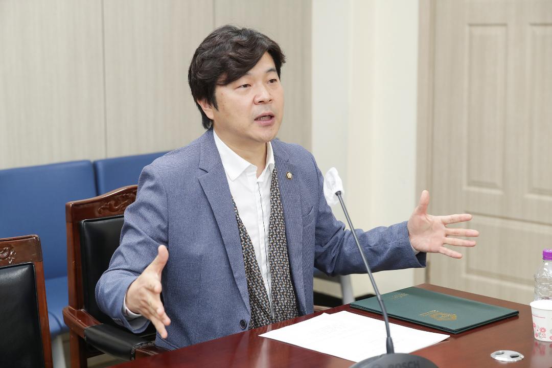'20241007_[9대]제289회 고양특례시의회 임시회_환경경제위원회' 게시글의 사진(22) '신현철 (1).jpg'