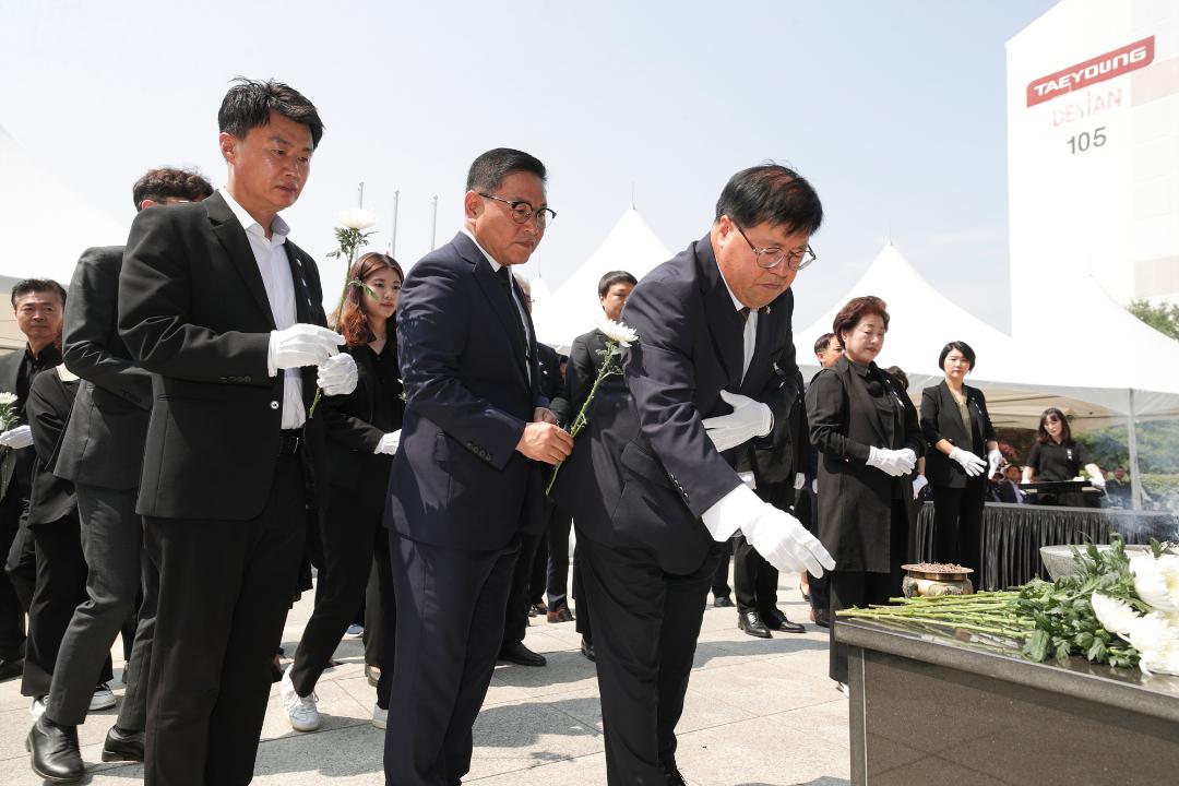 '20240606_[9대]제69회 현충일 추념식' 게시글의 사진(33) '20240606_[9대]제69회 현충일 추념식_073.jpg'
