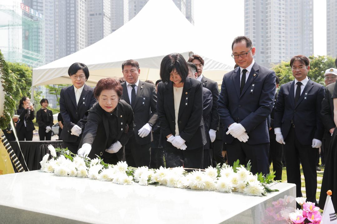 '20240606_[9대]제69회 현충일 추념식' 게시글의 사진(22) '20240606_[9대]제69회 현충일 추념식_158.jpg'