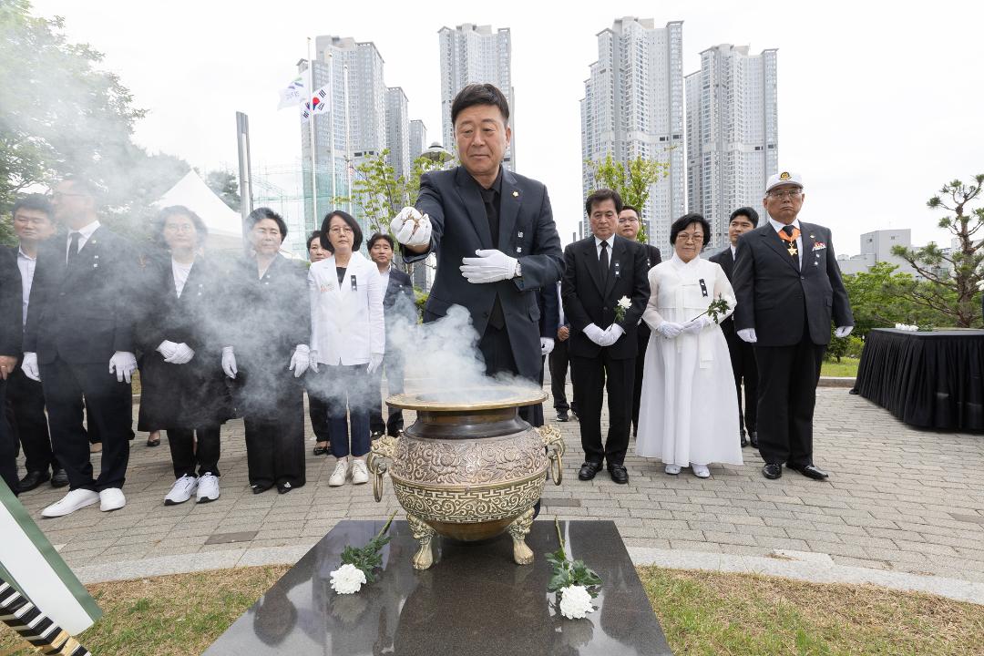 '20230606_[9대]제68회 현충일 추념식' 게시글의 사진(7) '20230606_[9대]제68회 현충일 추념식_080.jpg'