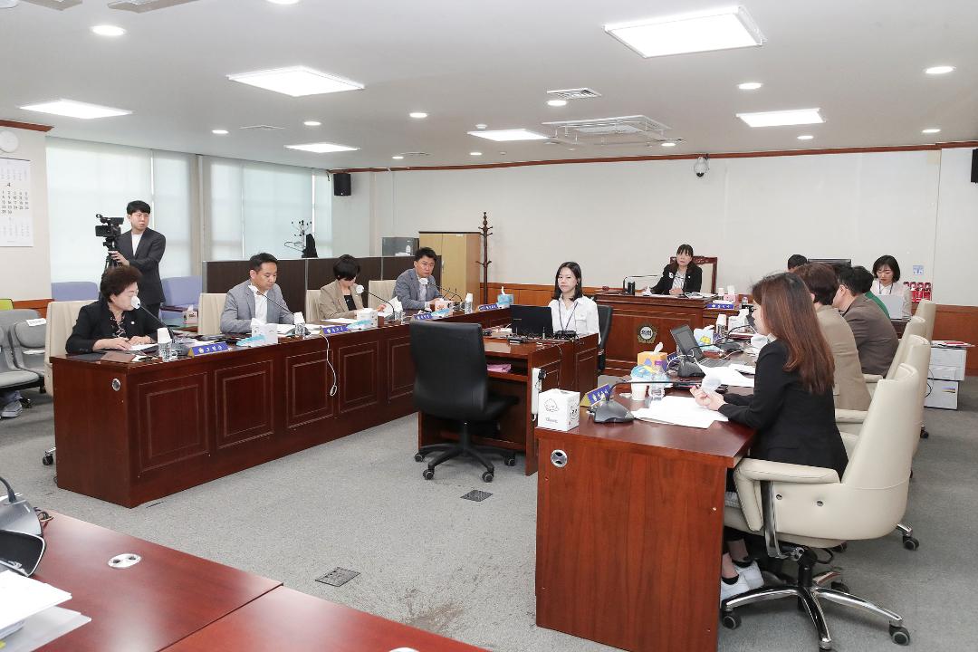 '20250429_[9대]제294회 고양특례시의회 임시회_문화복지위원회' 게시글의 사진(2) '2.jpg'