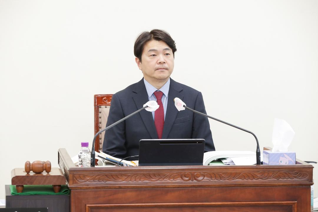 '20251114_[9대]제299회 고양특례시의회 제2차 정례회_환경경제위원회' 게시글의 사진(15) '신현철 (1).jpg'