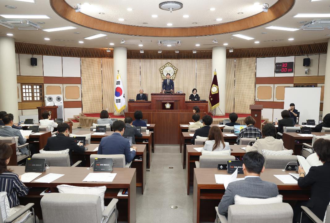 '20250610_[9대]제295회 고양특례시의회 제1차 정례회 제2차 본회의' 게시글의 사진(1) '1.jpg'