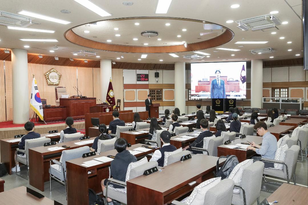 '[9대] 화정고등학교 청소년 의회체험 교실(2025.10.2.)' 게시글의 사진(2) '2.jpg'