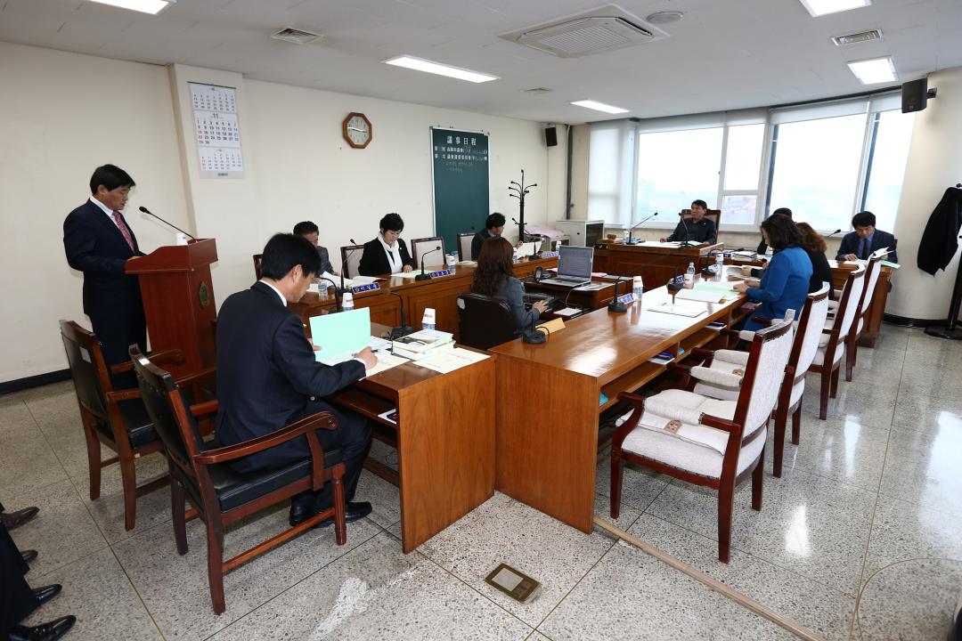 '20151123_[7대]제198회 고양시의회 임시회의 행정사무감사-의회운영위원회' 게시글의 사진(1) '20151123_[7대]제198회 고양시의회 임시회의 행정사무감사-의회운영위원회_001.jpg'