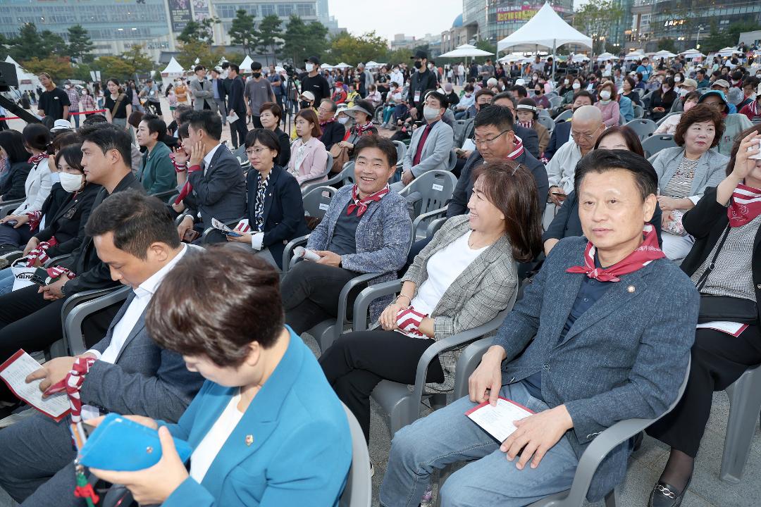 '20221001_[9대]2022년 고양특례시민의 날' 게시글의 사진(48) '김해련 김운남 이해림 김학영.jpg'