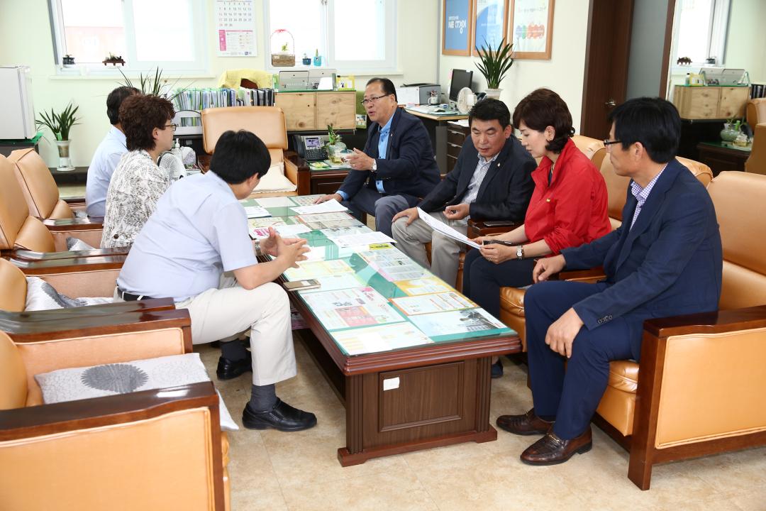 '20150608_[7대]덕양구보건소 MERS대책 상황실 방문 격려' 게시글의 사진(1) '20150608_[7대]덕양구보건소 MERS대책 상황실 방문 격려_001.jpg'