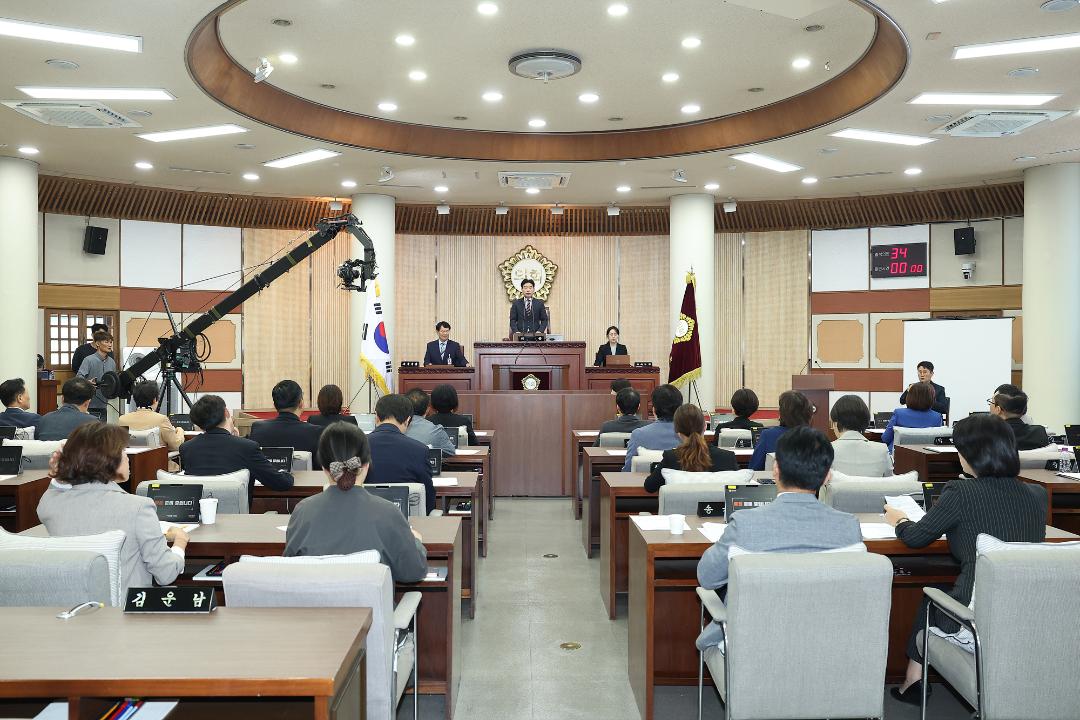 '20241004_[9대]제289회 고양특례시의회 임시회 제1차 본회의' 게시글의 사진(1) '1.jpg'