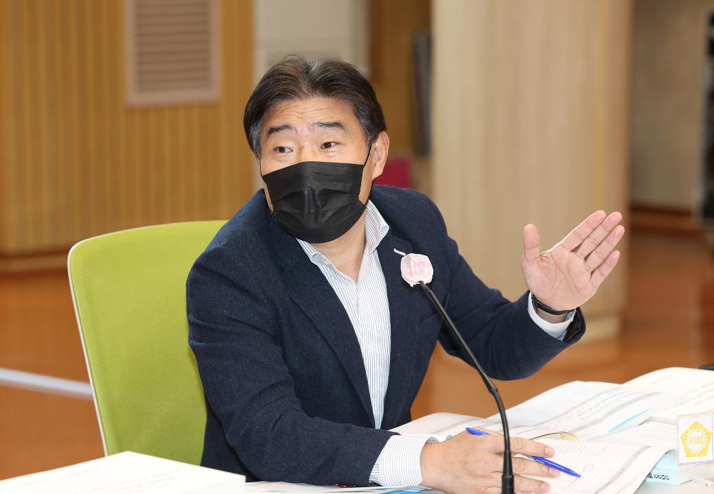 '20221011_[9대]제267회 고양특례시의회 제1차 정례회_행정사무감사_문화복지위원회_덕양구청' 게시글의 사진(12) '2.jpg'