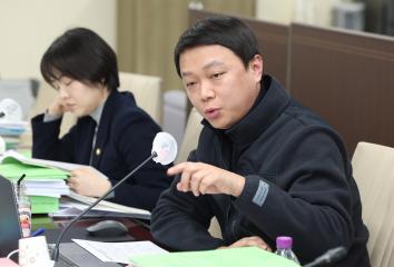 20250210_[9대]백석동 업무빌딩으로의 고양시 청사 이전 사업 및 부서 이전에 대한 행정사무조사 특별위원회