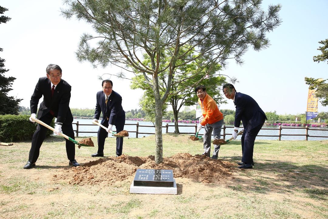 20160429_[7대]하코다테시 자매결연 5주년 기념 식수